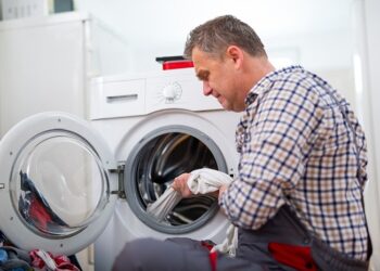 Мастерская по ремонту стиральных машин в Киеве на Левом Берегу: полный комплекс услуг