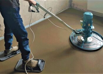 Стяжка пола в квартире: как сделать и советы