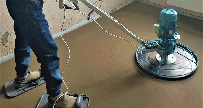 Стяжка пола в квартире: как сделать и советы