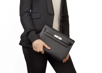 Stylish luxury handbags from the world’s leading brands in the online boutique