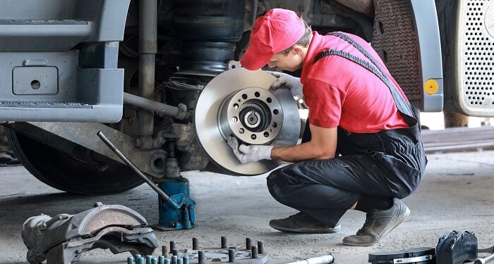Особливості ремонту та оновлення гальмівних колодок вантажівок