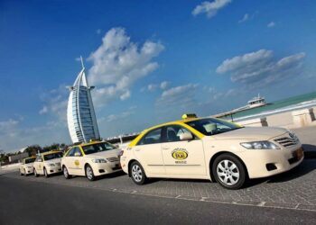Taxi tour in Dubai: a comfortable and exciting journey