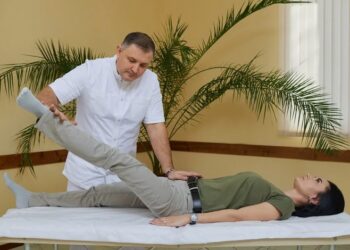 Прикладная кинезиология: прием врача и подбор натуральных препаратов