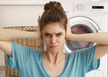 Why does the washing machine rattle and how to fix it: rules and tips