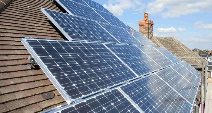 Сонячні панелі: основні характеристики, переваги та правила встановки