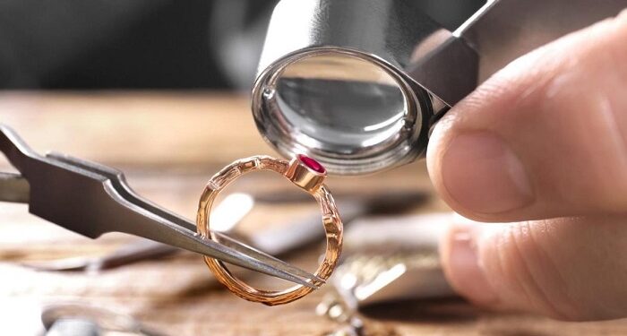 Як правильно підійти до процедури оцінки виробів із золота: основні правила та рекомендації