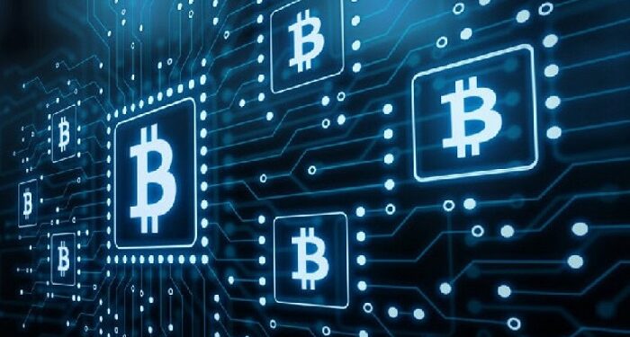 Как поведение китов определяет движение BTC этой осенью